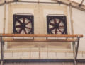 Bild 9: Zeltventilator im Giebelfenster